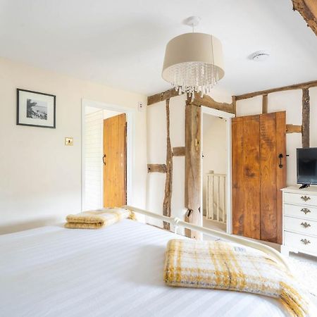 Mickleton  Cotswold Thatched Cottage מראה חיצוני תמונה